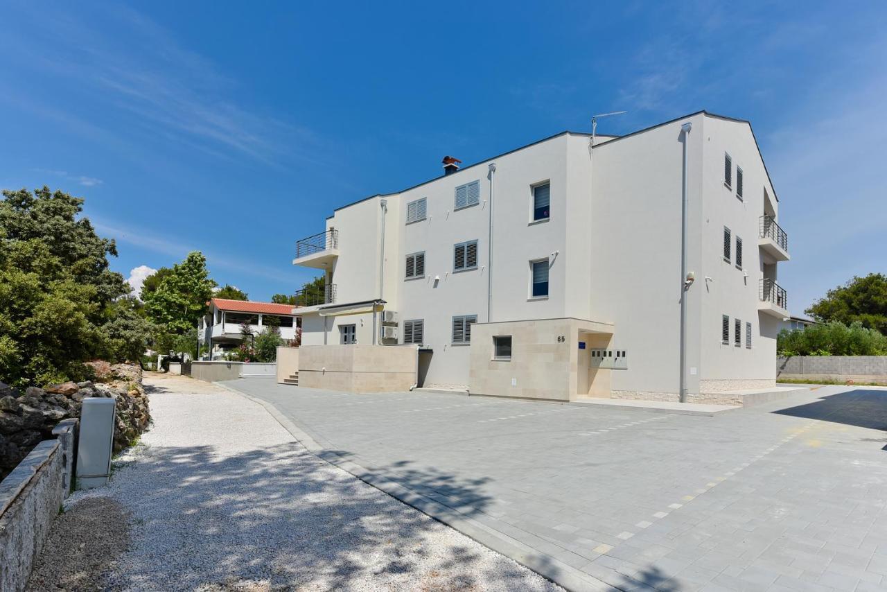 Apartmani Iva Вир Экстерьер фото