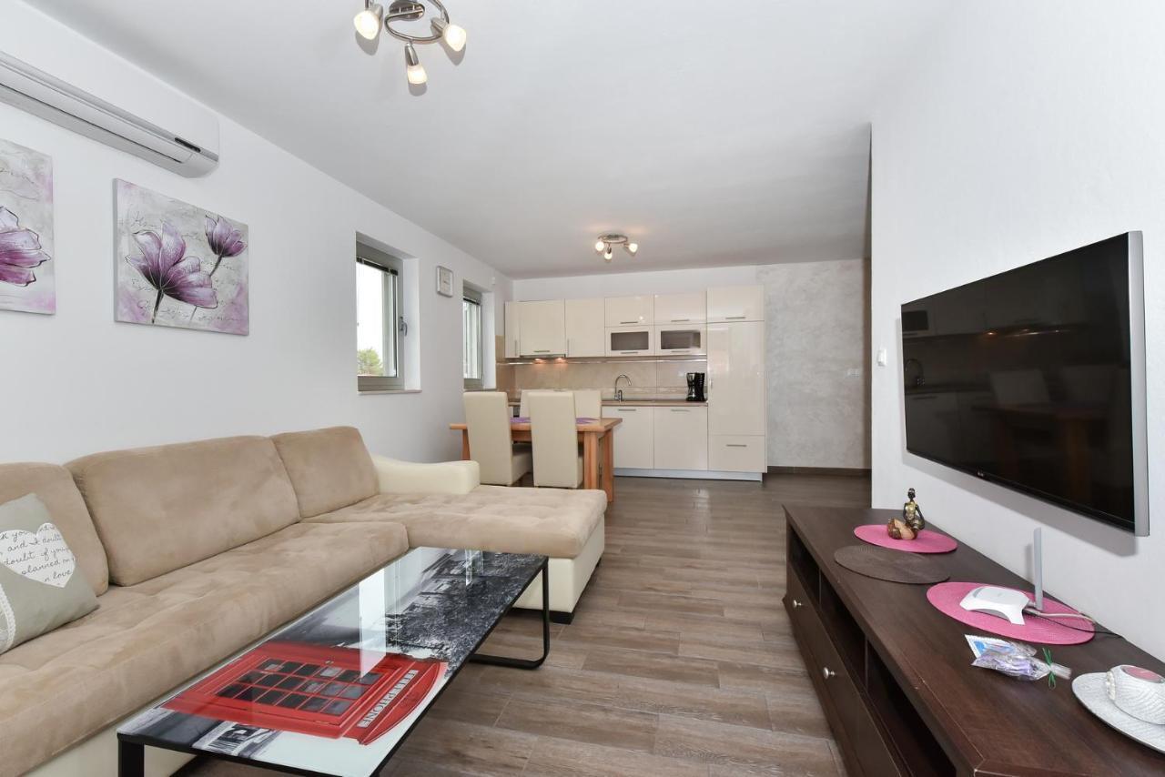 Apartmani Iva Вир Экстерьер фото